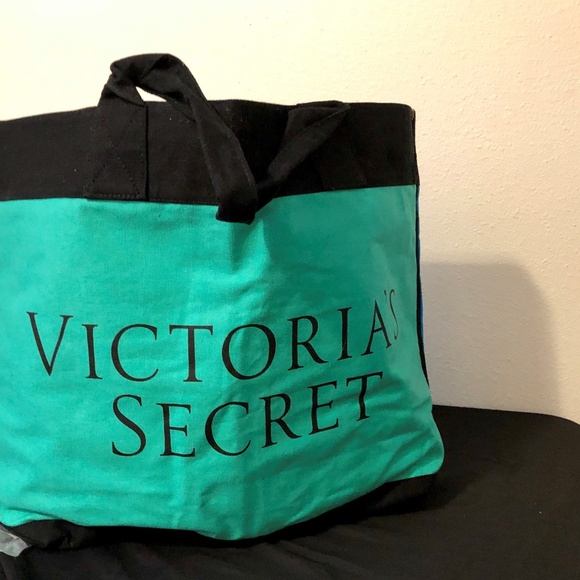 Victoria's Secret Tote - Picture 1 of 4
